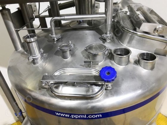 2004年1,200升Limitech水箱,带顶部安装的全刮式表面搅拌器