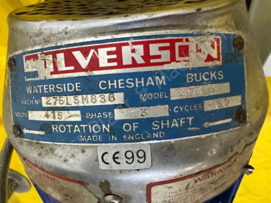 250 升夹套罐、全扫混合器和 Silverson 直列式高剪切混合器