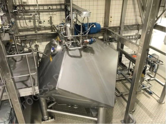 4,000升QB食品技术夹套式高剪切混合器，安装在称重传感器上