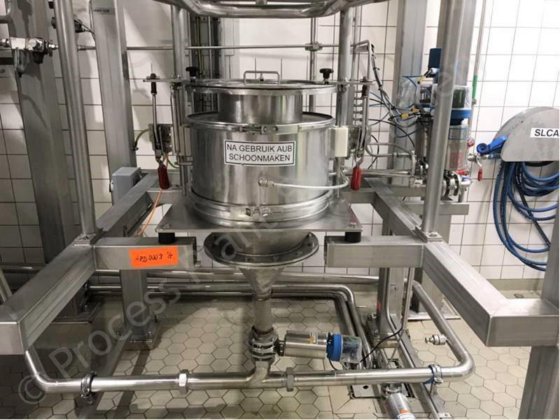 4,000升QB食品技术夹套式高剪切混合器，安装在称重传感器上