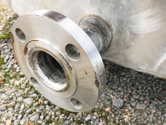 8,000升不锈钢保温罐与多桨混合器