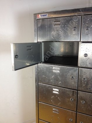 不锈钢多层储物柜(2个)