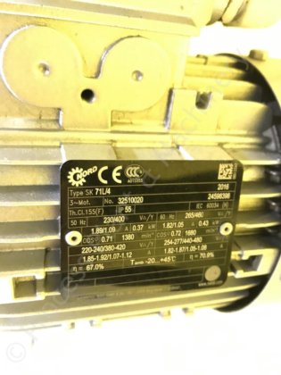 3.8米长的不锈钢模块化皮带驱动的移动式输送机