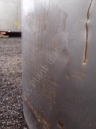 6,500Lステンレス製断熱縦型ホールディングタンク