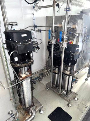 自带冷水冲洗系统