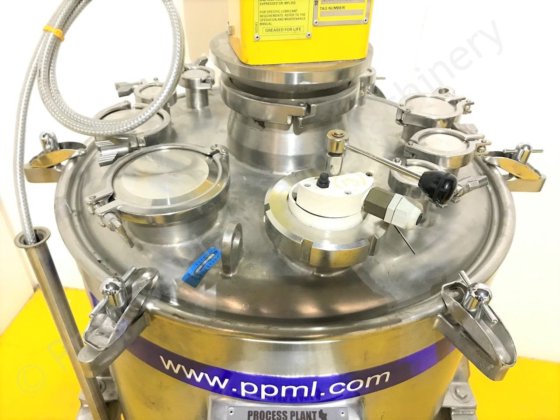 200升316级不锈钢罐，顶部安装有Lightin混合器