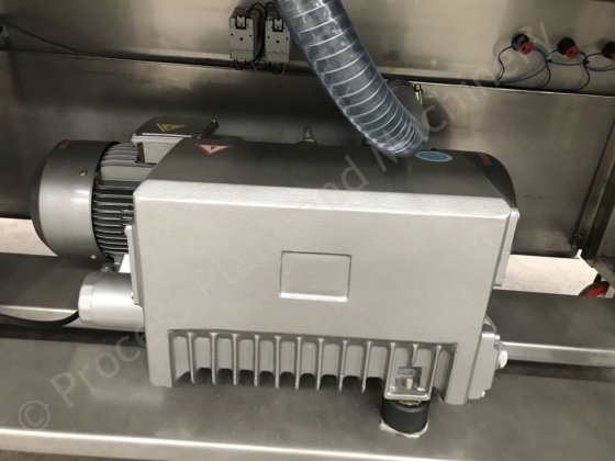 2016 Akvakum 真空包装机 (年份 )