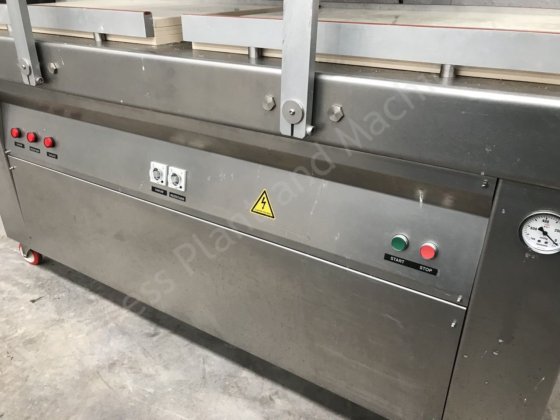 2016 Akvakum 真空包装机 (年份 )