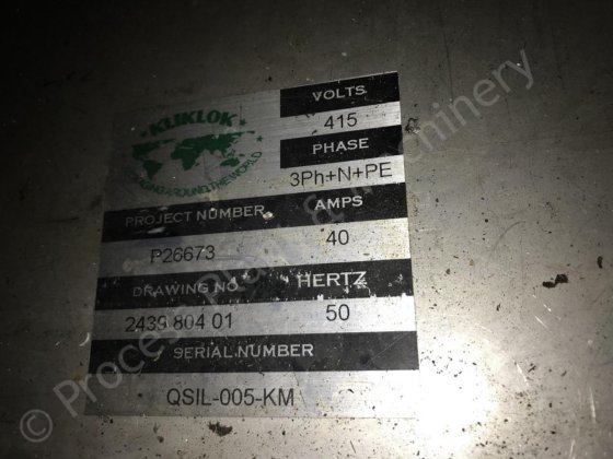 クリックロックQS600熱収縮包装機