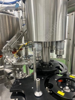 2014 フェデラル 12-4 ガラス・プラスチック回転式充填ライン -