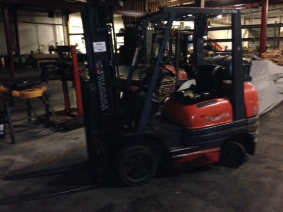 5,000 lbs.Toyota LP Lift Truck