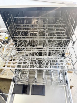 Miele PG8583 实验室用带篮洗碗机