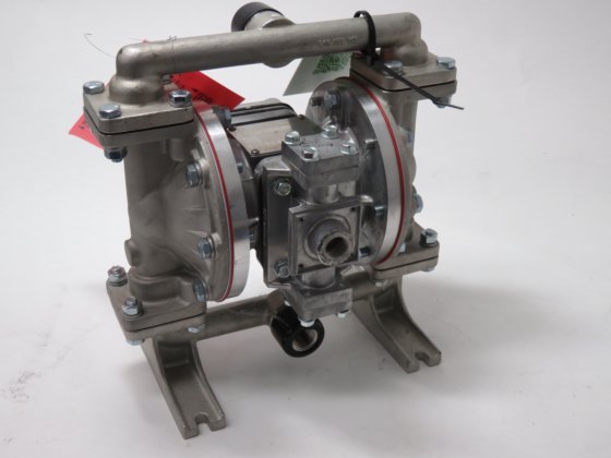 新 Sandpiper 气动双隔膜泵