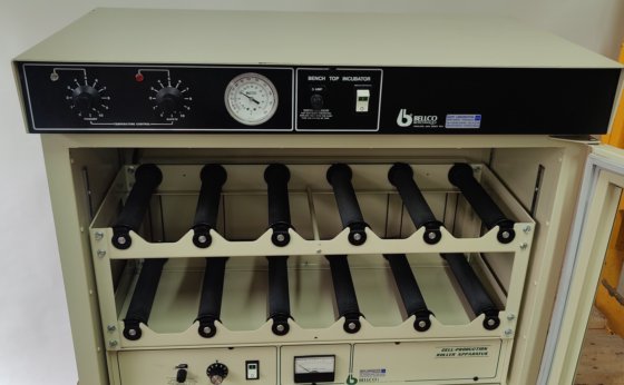Bellco 孵化器带滚筒装置