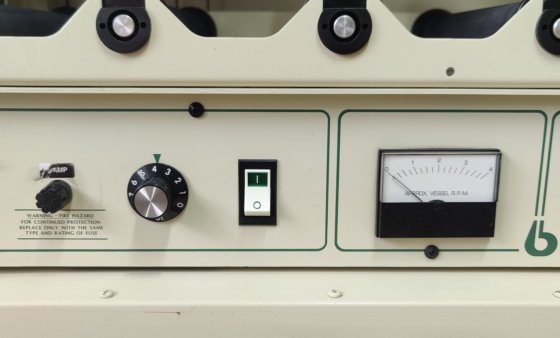 Bellco 孵化器带滚筒装置