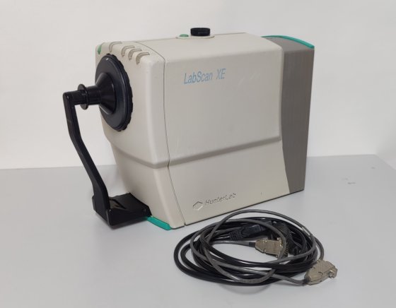 HunterLab LabScan XE