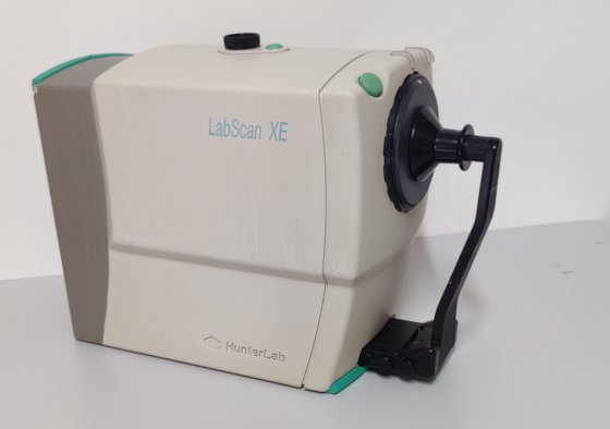 HunterLab LabScan XE