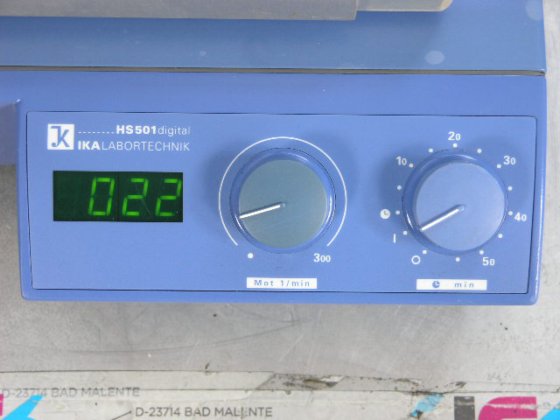 IKA HS501 实验室振动台，带固定夹附件