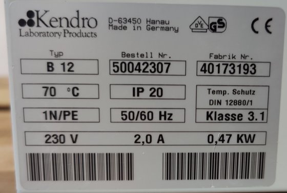 贺利氏 B12 培养箱，131 升