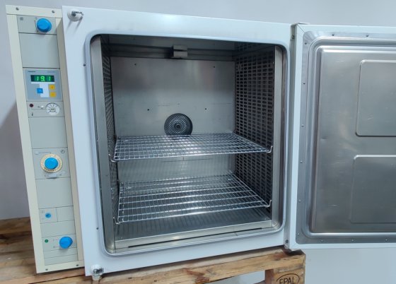 贺利氏 UT 6200 加热柜，250°C