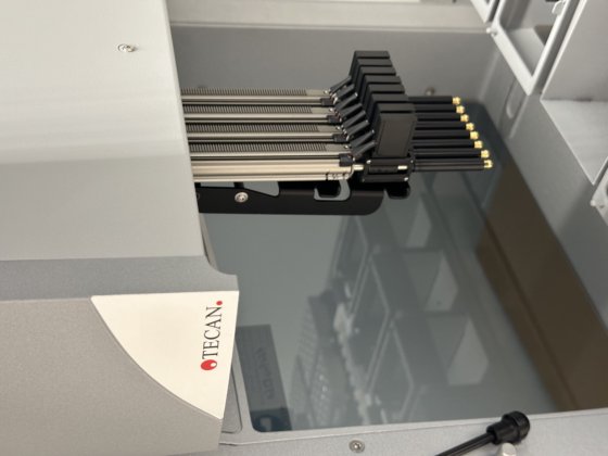 Tecan Fluent 780 配有计算机、软件和部件的液体处理机