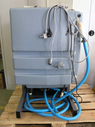 配备 RiOs 16 和远程显示屏的密理博密理博 SDS