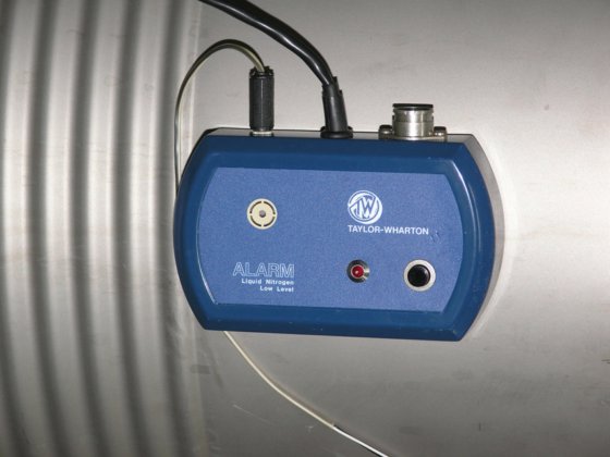 泰勒沃顿 3K 型低温贮藏室，带警报器，滚轴