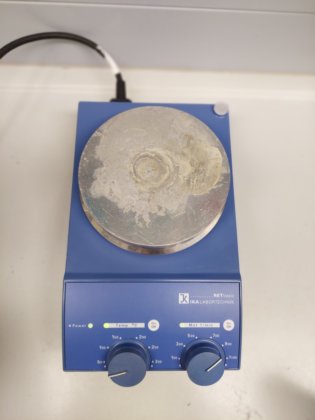 IKA RET 基本模拟磁力搅拌器，带加热和磁力搅拌子