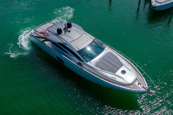 2016 Pershing 70