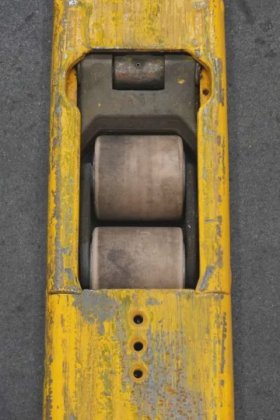 永恒力低叉车驾驶室