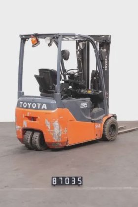 丰田三轮前装载机