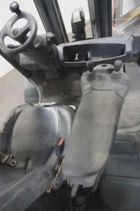 林德四轮前叉车