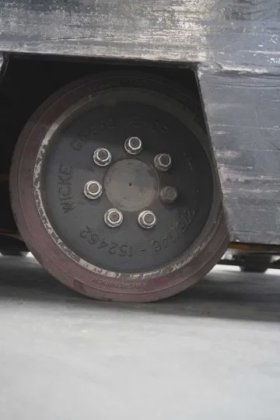 永恒力前移式叉车