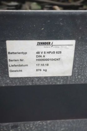 林德三轮前叉车