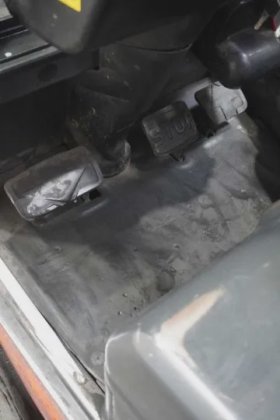 林德三轮前叉车