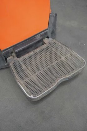 丰田低叉车驾驶室