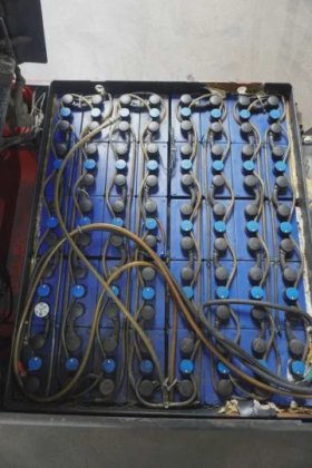 林德四轮前叉车