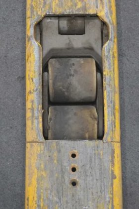 永恒力低叉车驾驶室