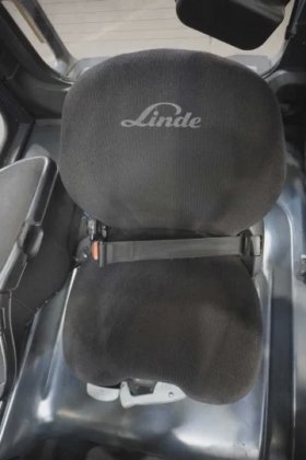 林德四轮前叉车