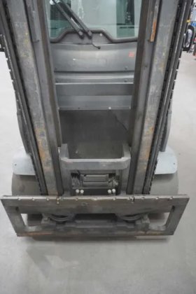 林德四轮前叉车