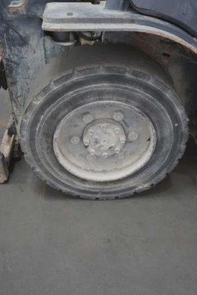 丰田四轮前装载机