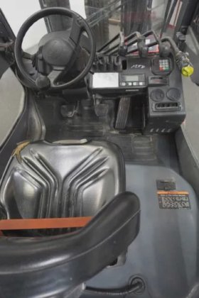 丰田四轮前装载机