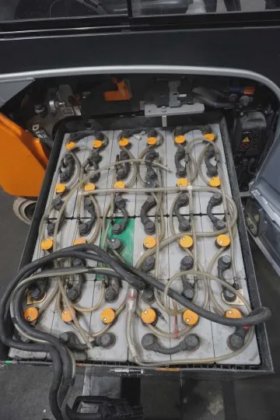 STILL 四轮前装载机