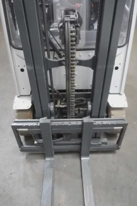 STILL 四轮前装载机