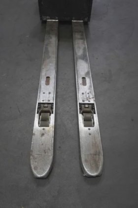 丰田低位拣选机