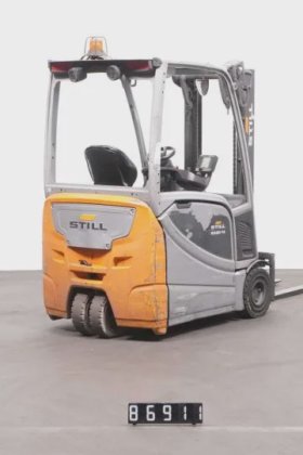 STILL 三轮前装载机