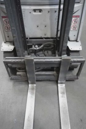 STILL 三轮前装载机