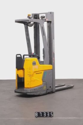 永恒力高举升卡车驾驶室