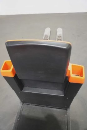 丰田低位拣选机