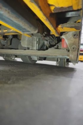 永恒力低升降卡车耕耘机